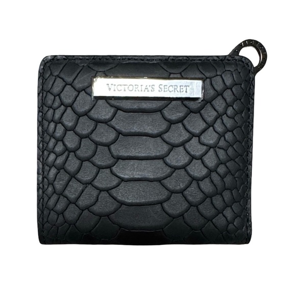 Victoria's Secret Lot – 1 Sequin Clutch & 2 Wallets - Picture 3 of 10